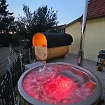 Virivka A Sauna Na Pokoji,nebo Na Vlastni Terase - Farma U Pribrami 公寓