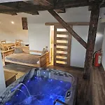 Virivka A Sauna Na Pokoji,nebo Na Vlastni Terase - Farma U Pribrami *