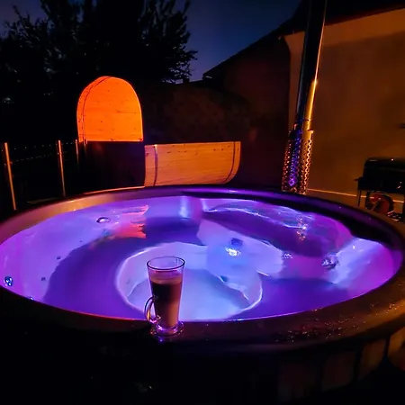 Virivka A Sauna Na Pokoji,nebo Na Vlastni Terase - Farma U Pribrami Apartment