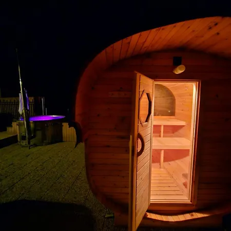 Virivka A Sauna Na Pokoji,nebo Na Vlastni Terase - Farma U Pribrami Lägenhet Příbram